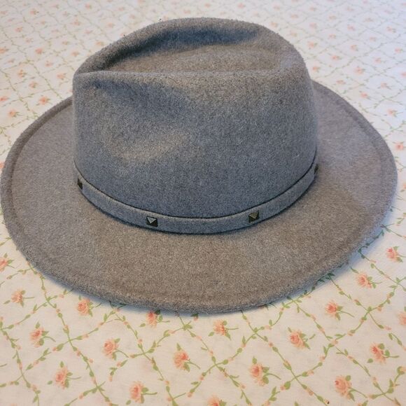 Stylish Gray Fedora Hat With Studded Belt - Picture 7 of 8